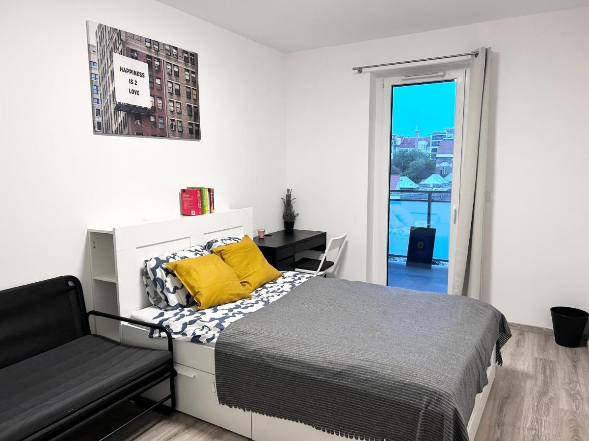 New 2022 Family&Friends Downtown Ac 3Br 2Ba Free Parking Big Balcony Near Metro&Train Station Self Check-In Apt Budapest Eksteriør bilde