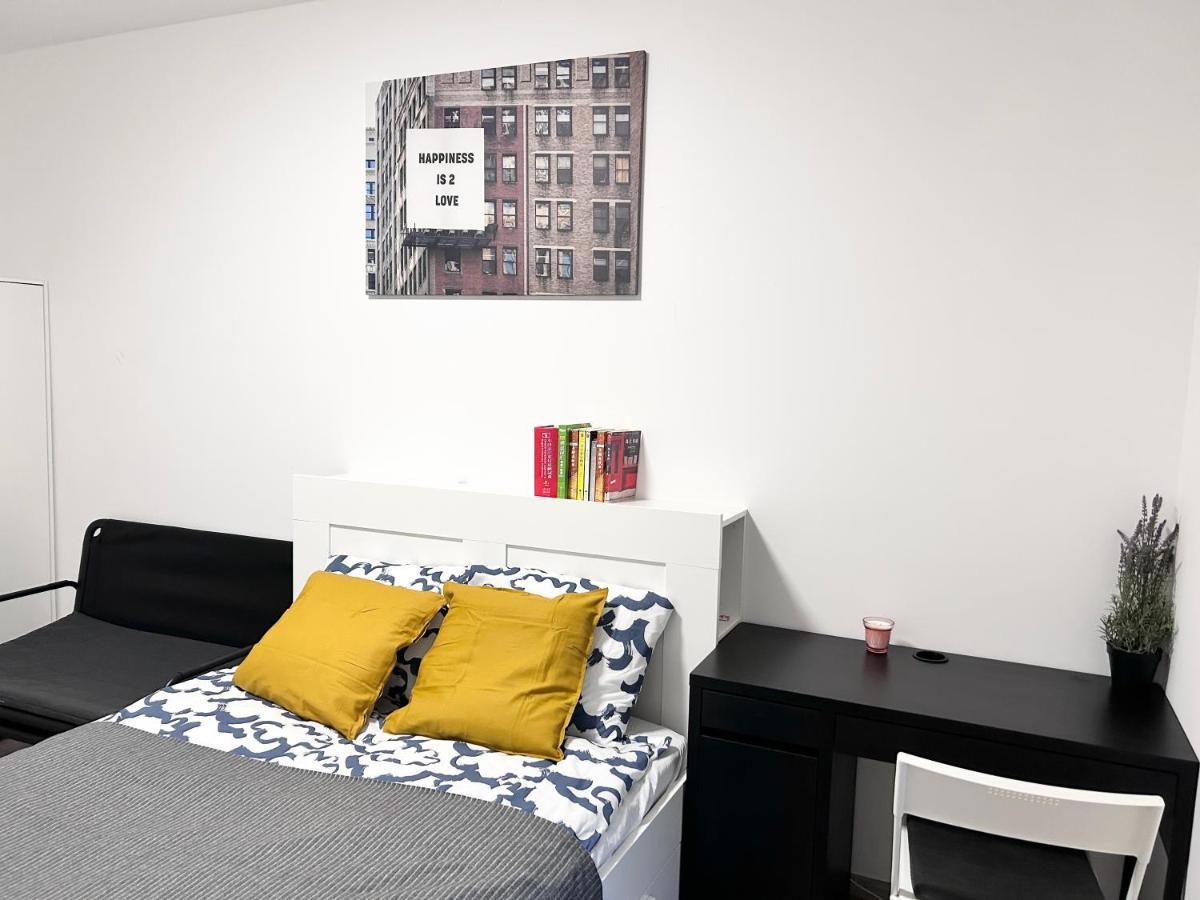 New 2022 Family&Friends Downtown Ac 3Br 2Ba Free Parking Big Balcony Near Metro&Train Station Self Check-In Apt Budapest Eksteriør bilde