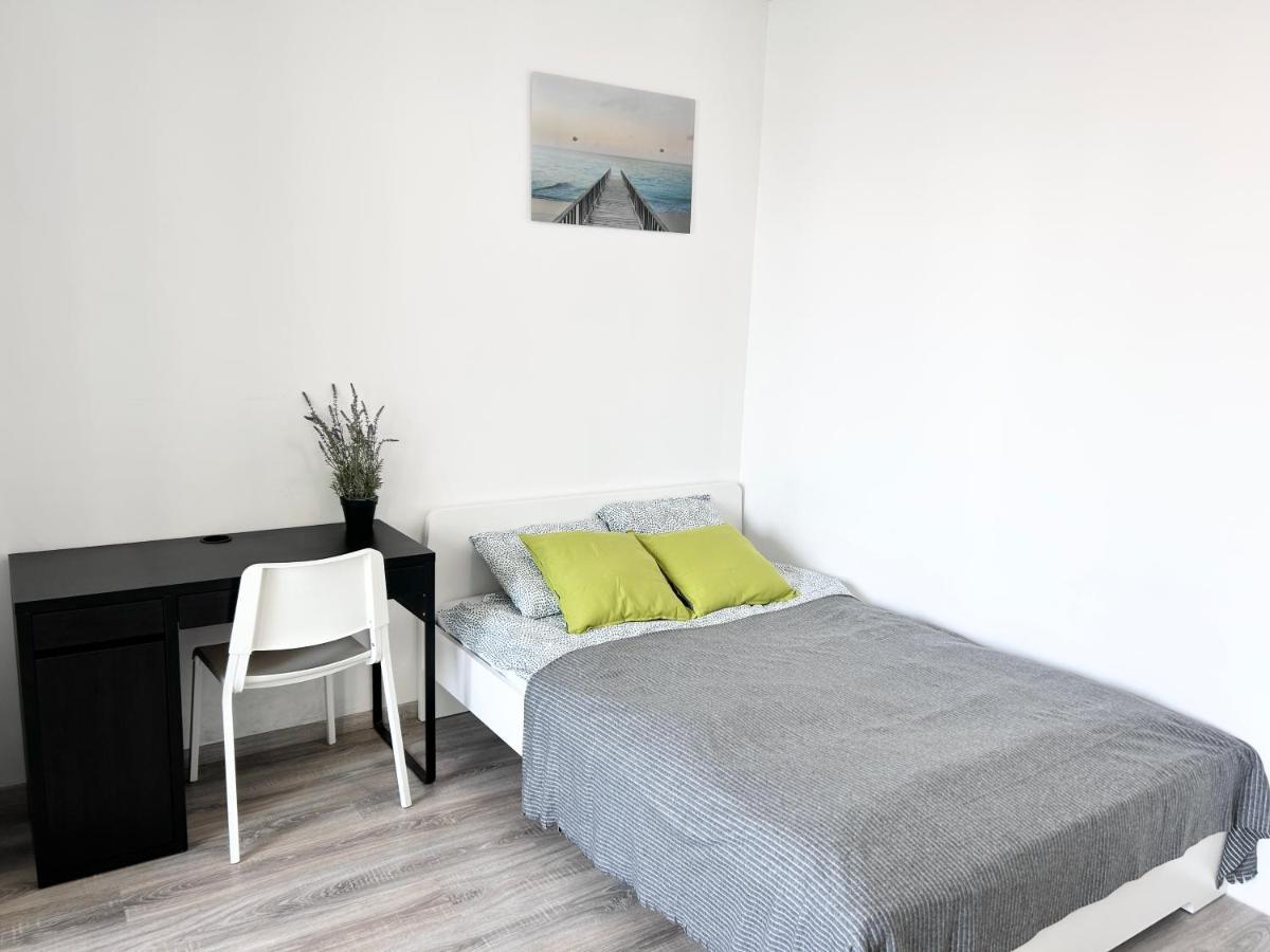 New 2022 Family&Friends Downtown Ac 3Br 2Ba Free Parking Big Balcony Near Metro&Train Station Self Check-In Apt Budapest Eksteriør bilde
