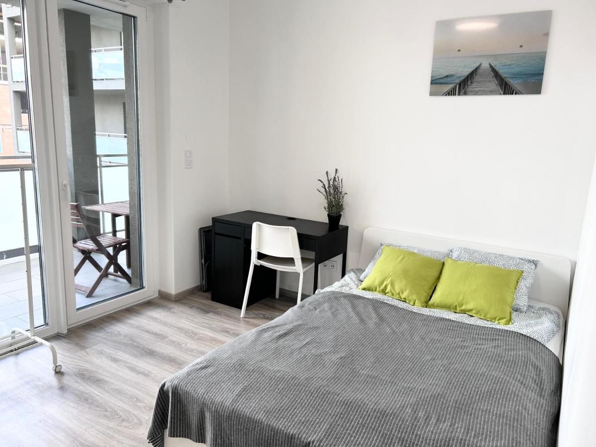 New 2022 Family&Friends Downtown Ac 3Br 2Ba Free Parking Big Balcony Near Metro&Train Station Self Check-In Apt Budapest Eksteriør bilde