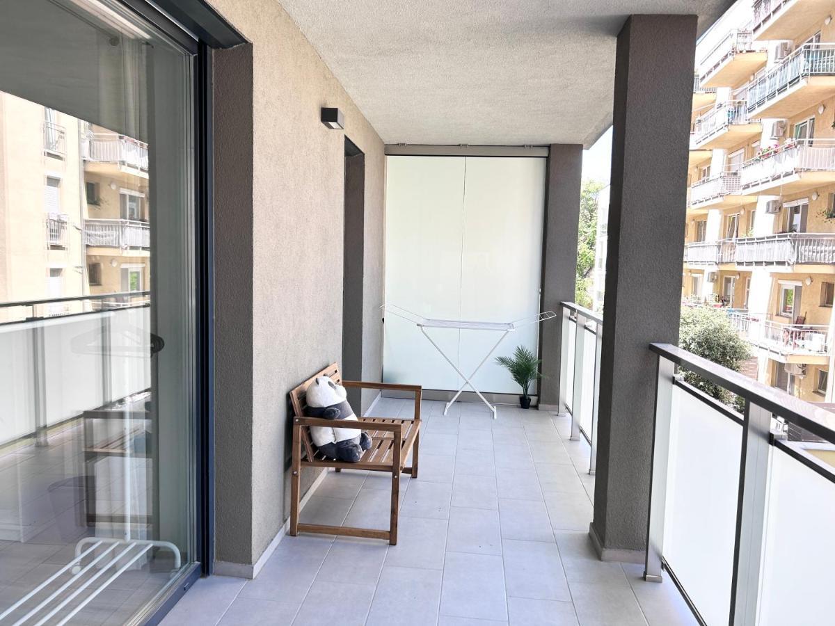 New 2022 Family&Friends Downtown Ac 3Br 2Ba Free Parking Big Balcony Near Metro&Train Station Self Check-In Apt Budapest Eksteriør bilde