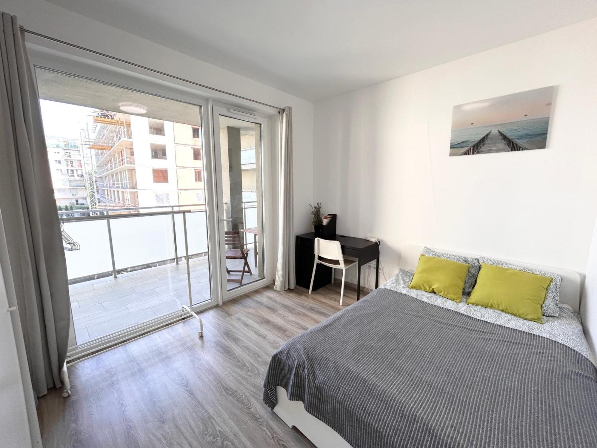 New 2022 Family&Friends Downtown Ac 3Br 2Ba Free Parking Big Balcony Near Metro&Train Station Self Check-In Apt Budapest Eksteriør bilde