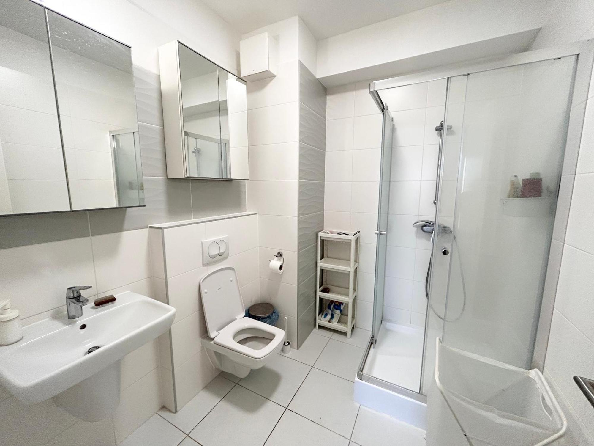 New 2022 Family&Friends Downtown Ac 3Br 2Ba Free Parking Big Balcony Near Metro&Train Station Self Check-In Apt Budapest Eksteriør bilde