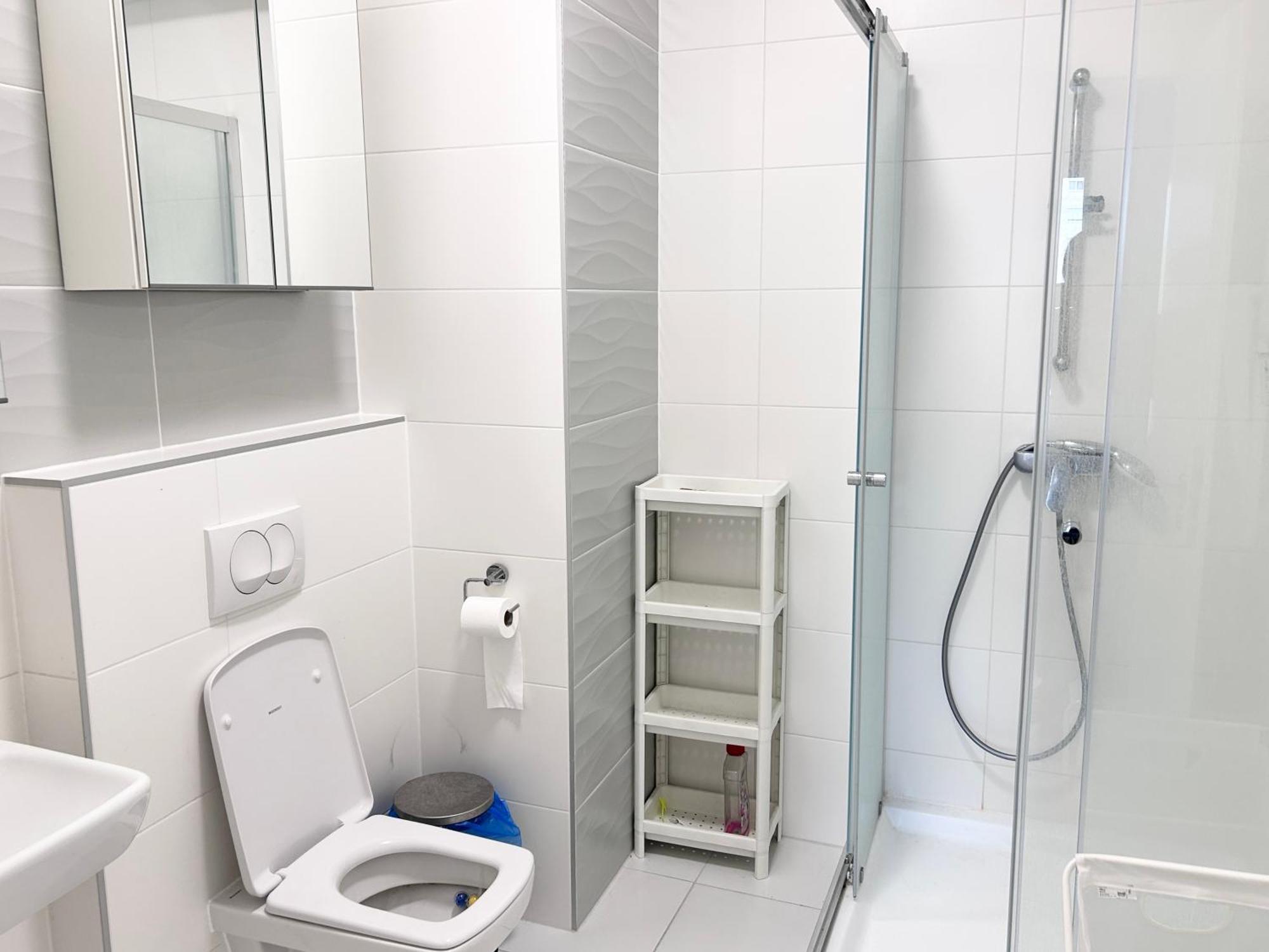 New 2022 Family&Friends Downtown Ac 3Br 2Ba Free Parking Big Balcony Near Metro&Train Station Self Check-In Apt Budapest Eksteriør bilde